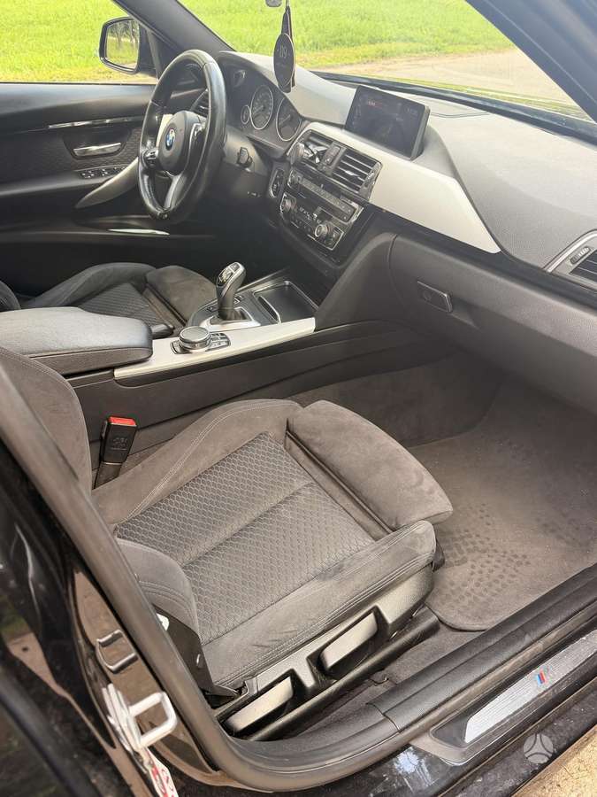 BMW 335, Универсал