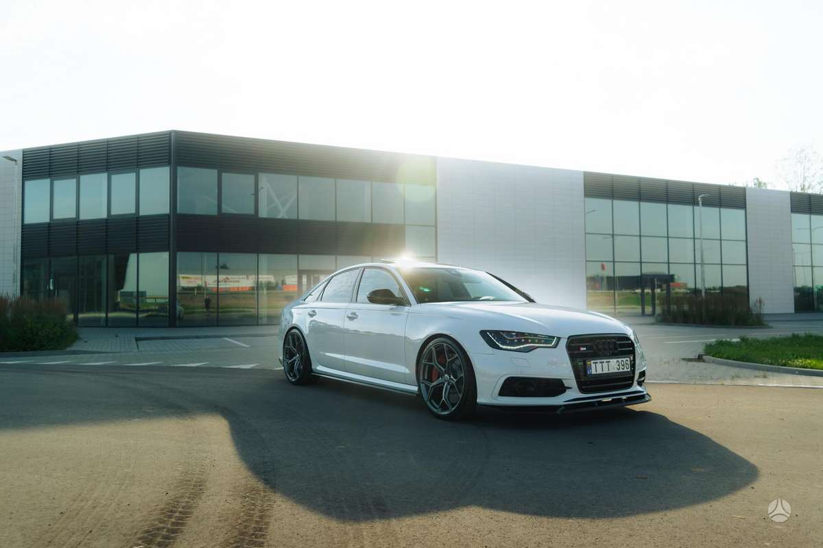 Audi S6, 4.0 l., Седан