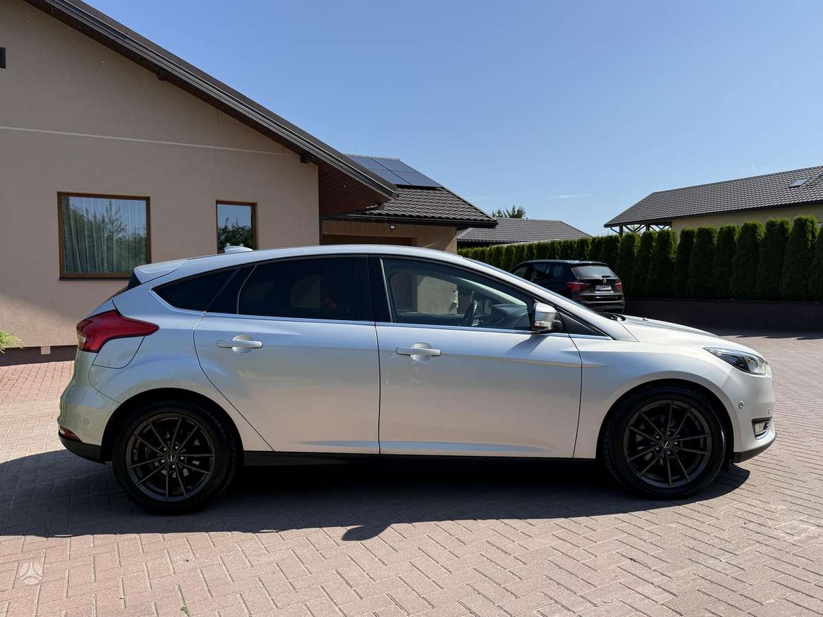 Ford Focus, 1.5 l., Хэтчбек