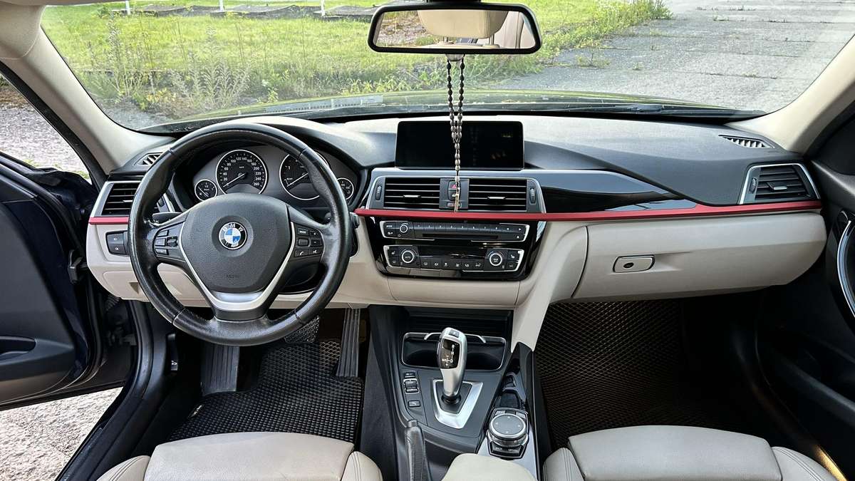 BMW 320, 2.0 l., wagon