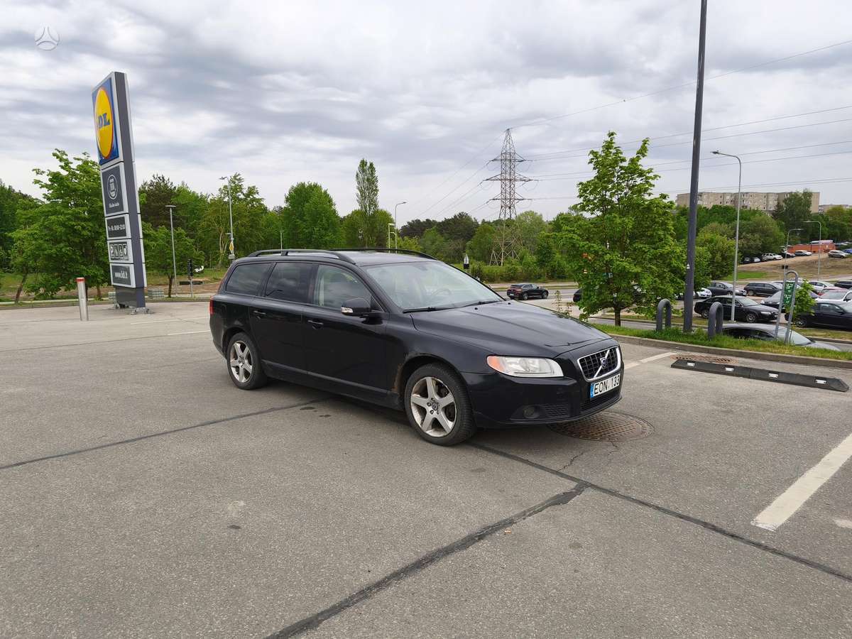 Volvo V70 - 1