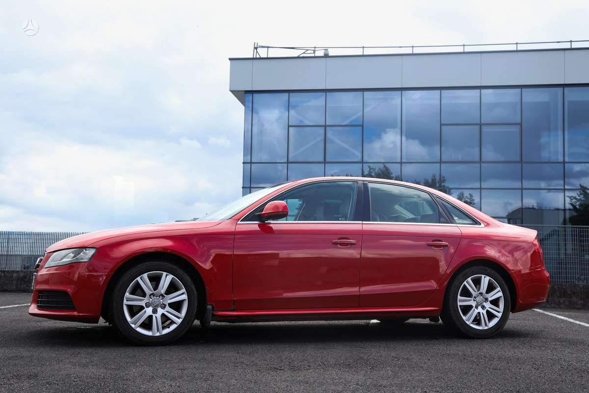 Audi A4, 1.8 l., Седан
