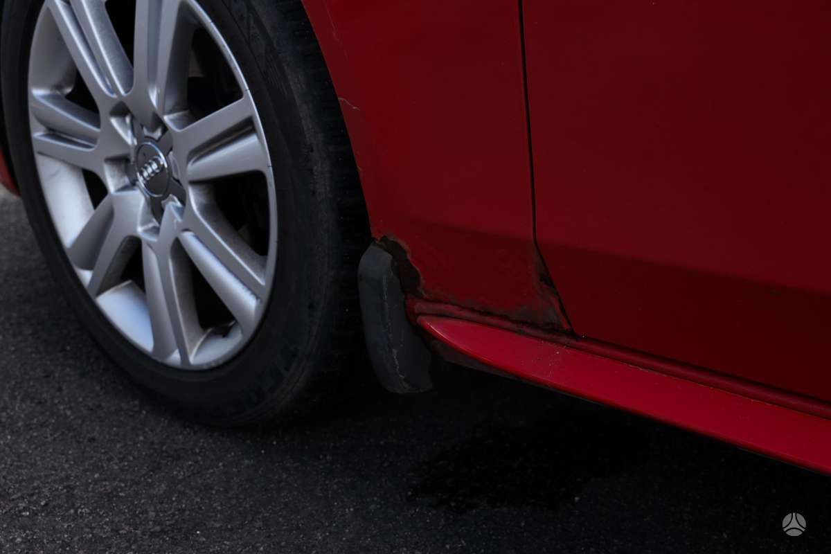 Audi A4, 1.8 l., Седан