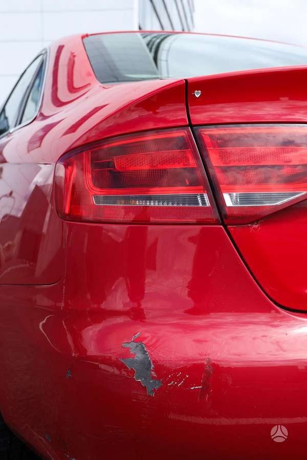 Audi A4, 1.8 l., Седан