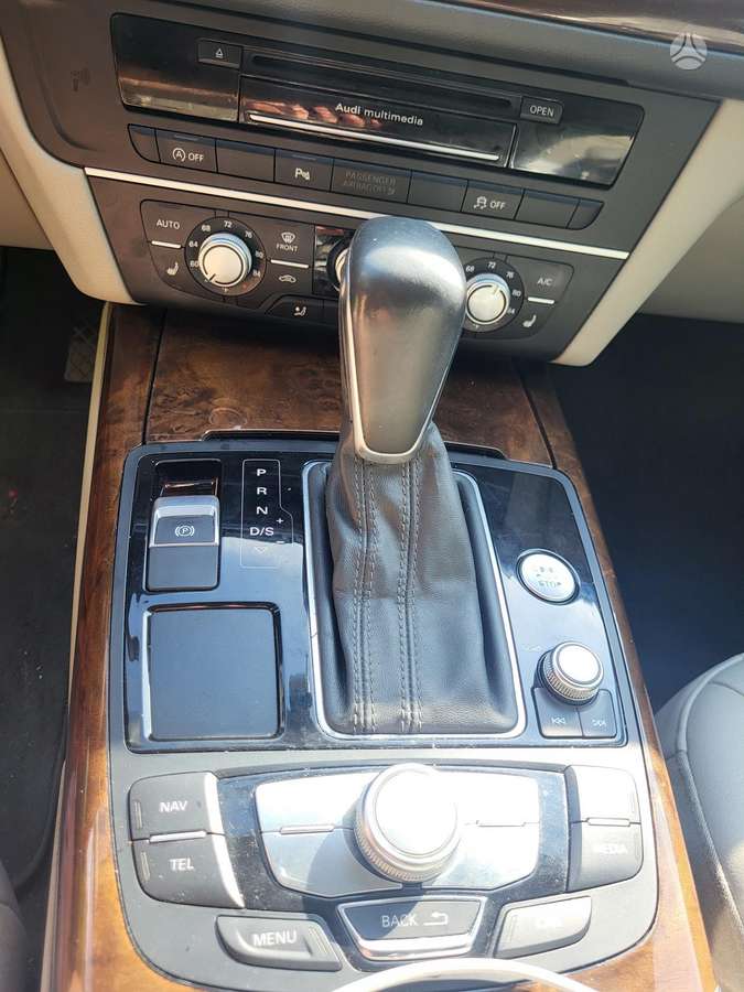 Audi A6, 3.0 l., sedanas