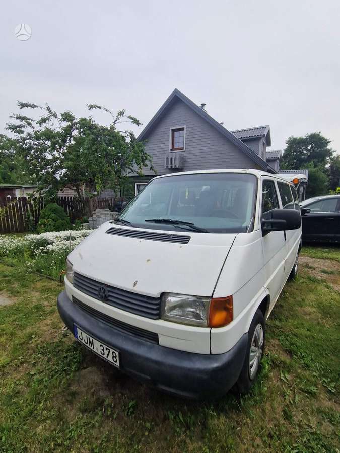 Volkswagen Transporter - 1