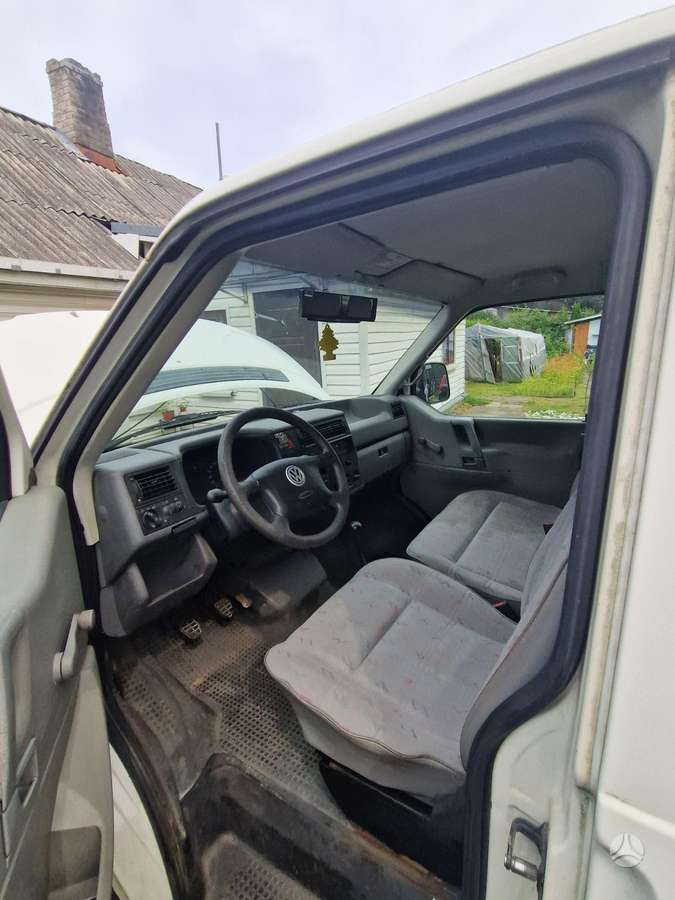Volkswagen Transporter - 3