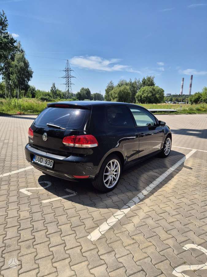 Volkswagen Golf - 4