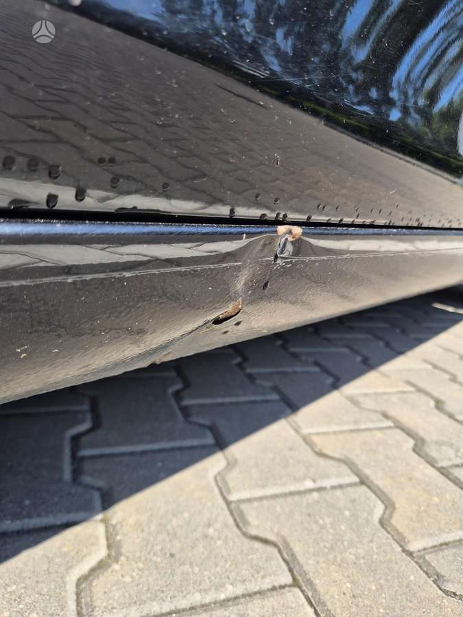 Volkswagen Golf - 8