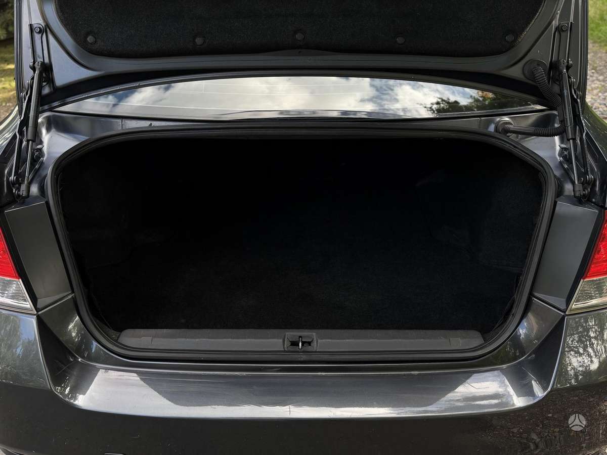 Subaru Legacy, 2.5 l., Седан