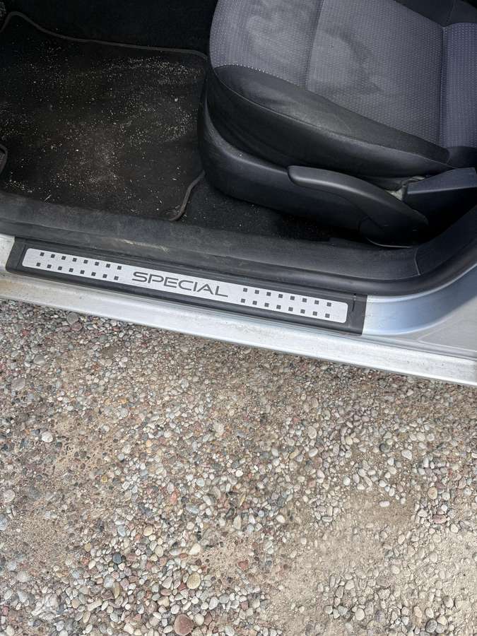 Volkswagen Golf - 12
