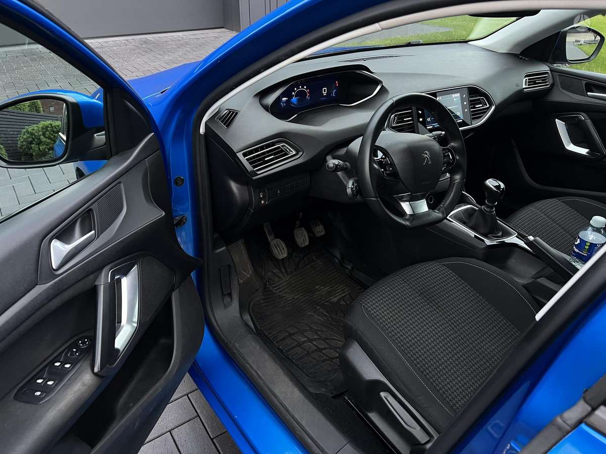 Peugeot 308 - 5