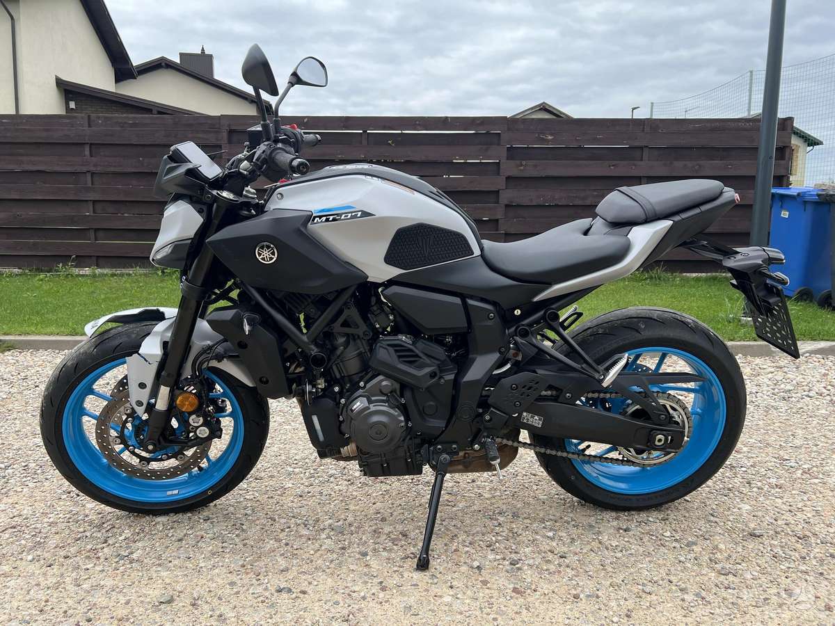 Yamaha MT 07 700cc, street / classic