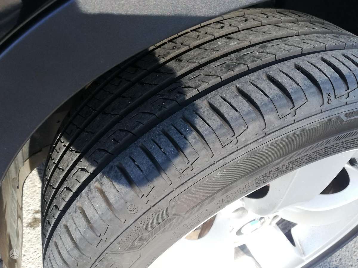 BMW X1, 2.0 l., off-road / crossover