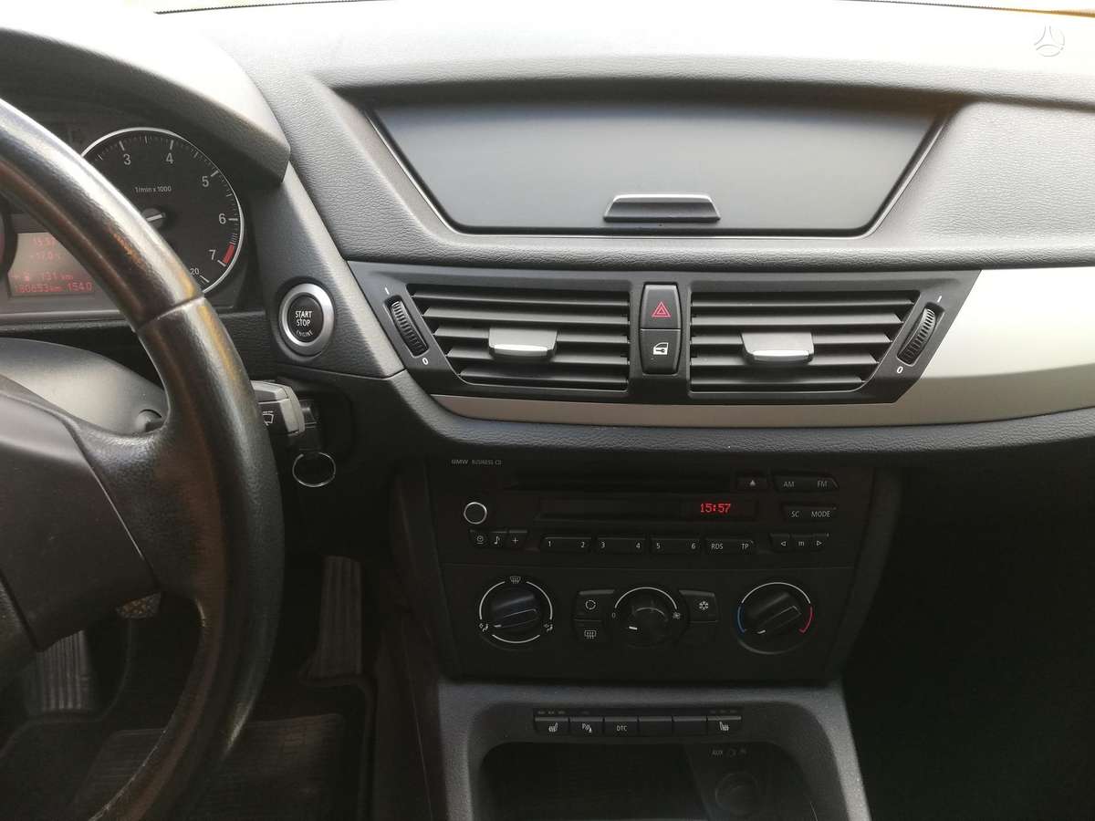BMW X1, 2.0 l., off-road / crossover