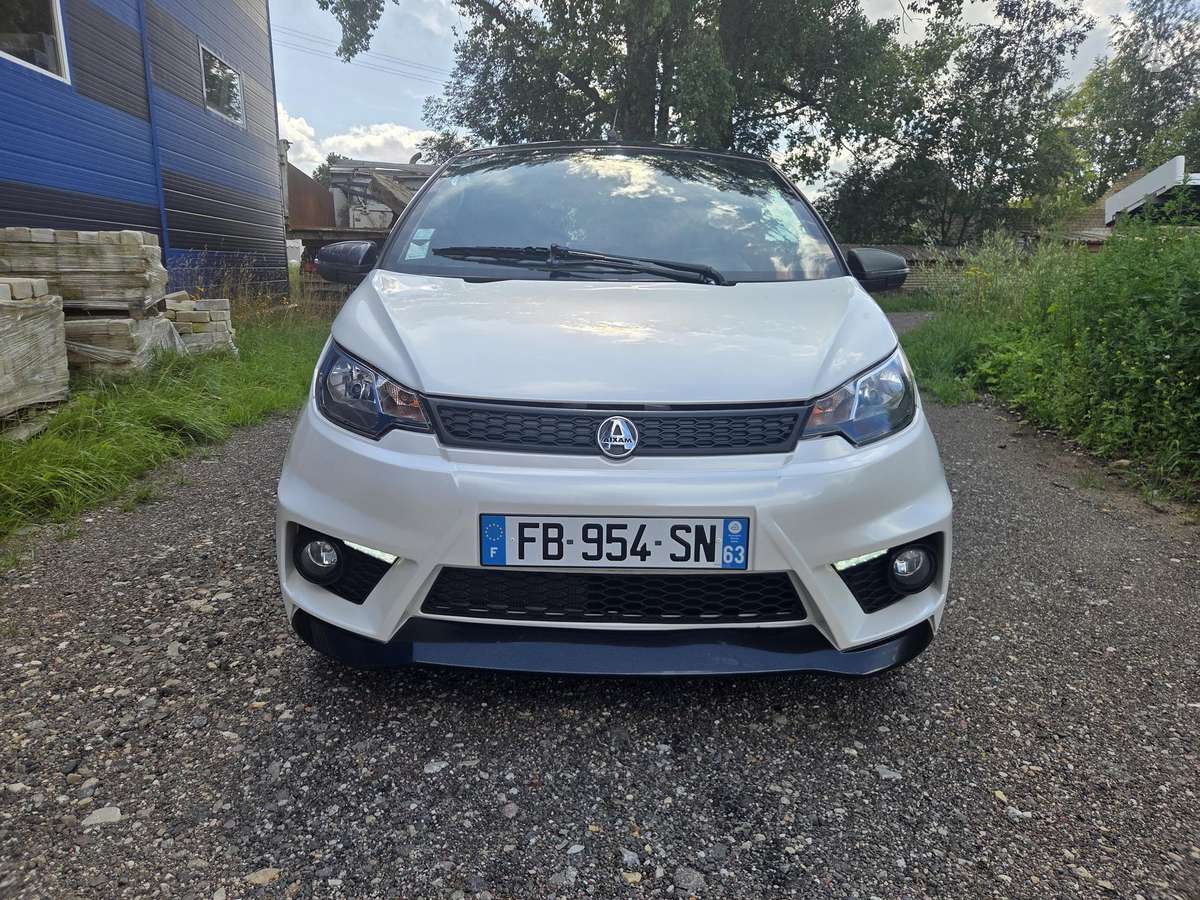 Aixam GTI, Хэтчбек