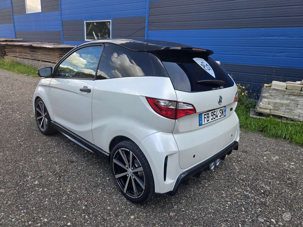 Aixam GTI, hatchback