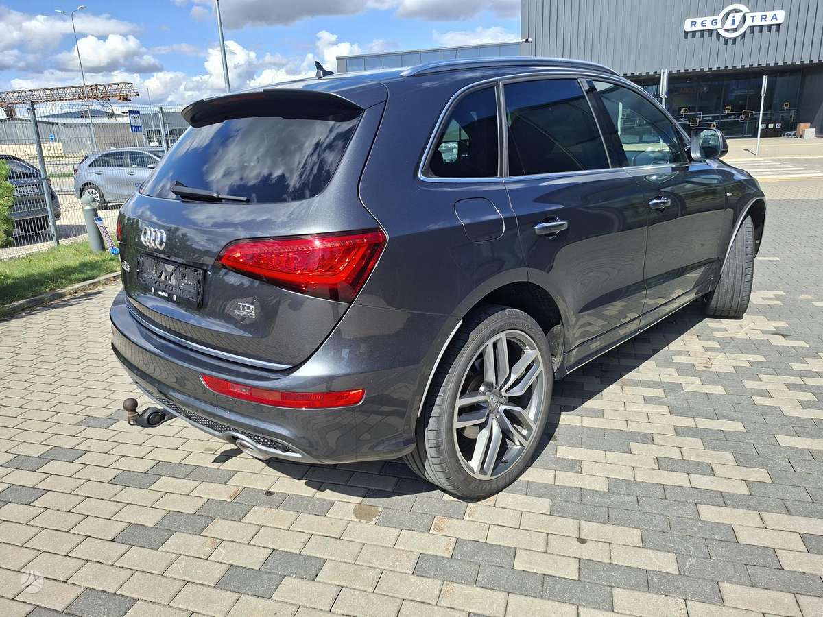 Audi Q5, 3.0 l., hatchback