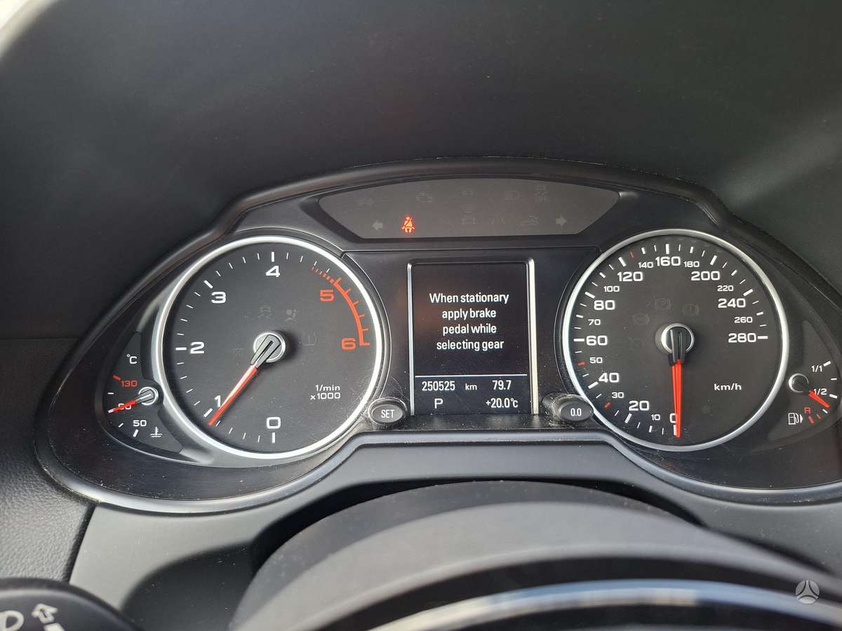 Audi Q5, 3.0 l., hatchback