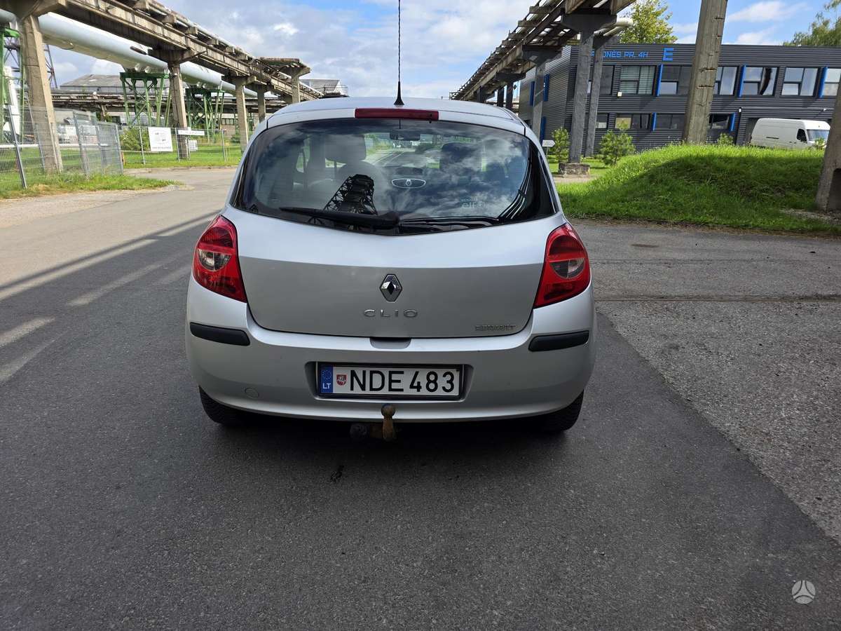 Renault Clio, 1.2 l., hatchback