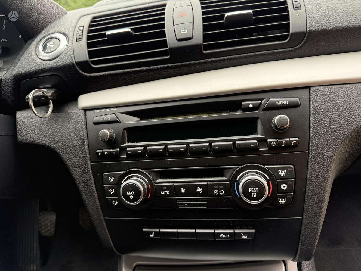 BMW 120, 2.0 l., hatchback