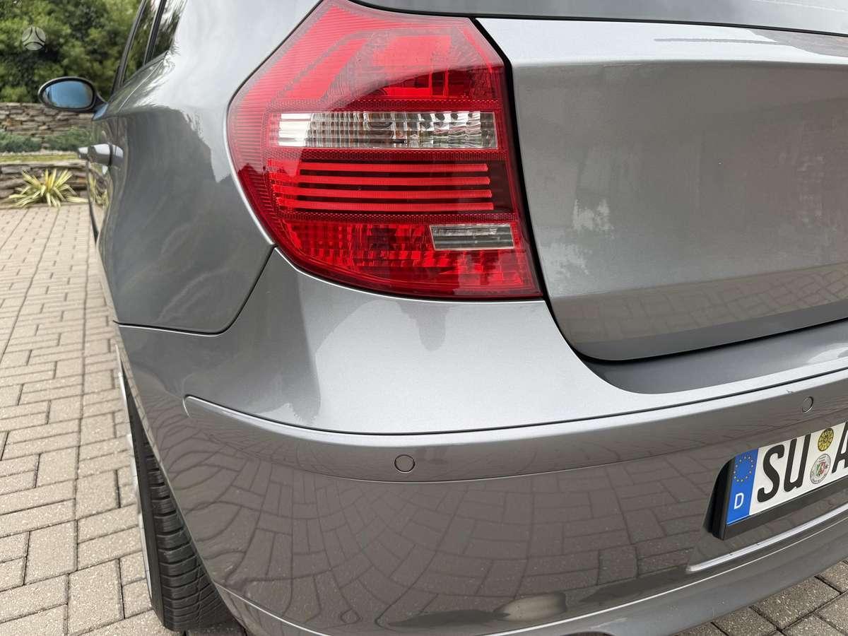 BMW 120, 2.0 l., hatchback