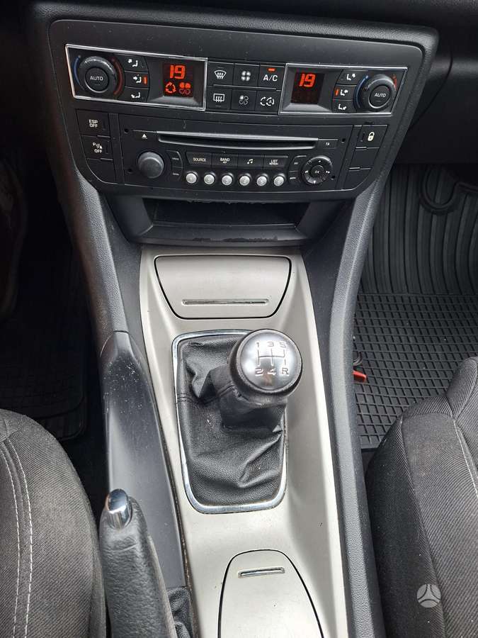 Citroen C5, 1.6 l., Седан