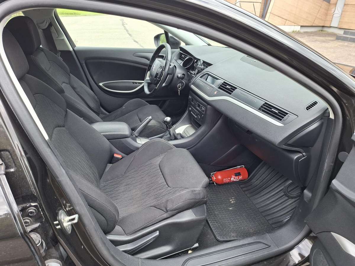 Citroen C5, 1.6 l., Седан