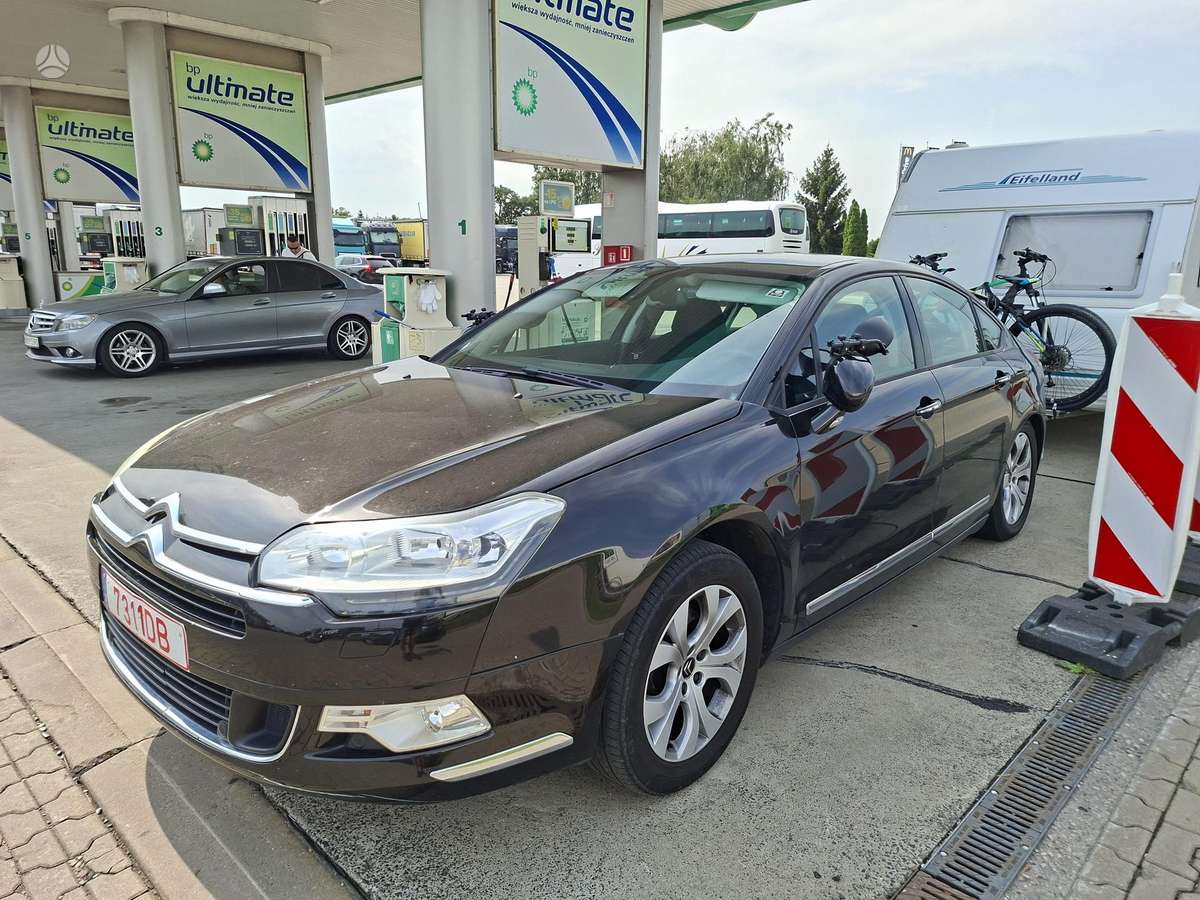 Citroen C5, 1.6 l., Седан