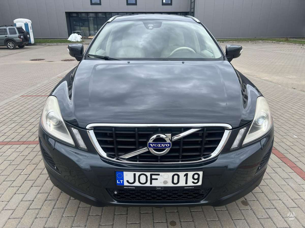 Volvo XC60 - 2