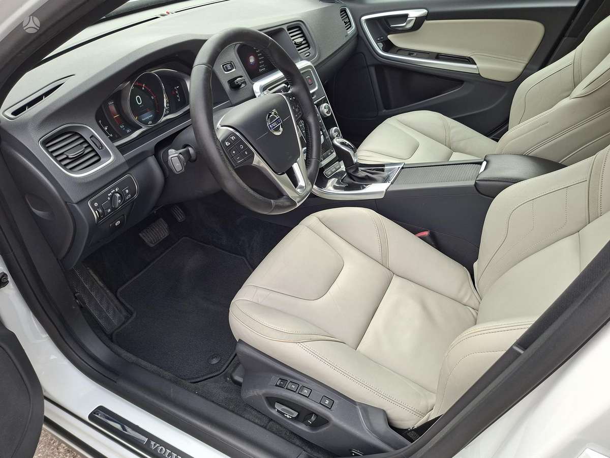Volvo V60, 2.4 l., Универсал
