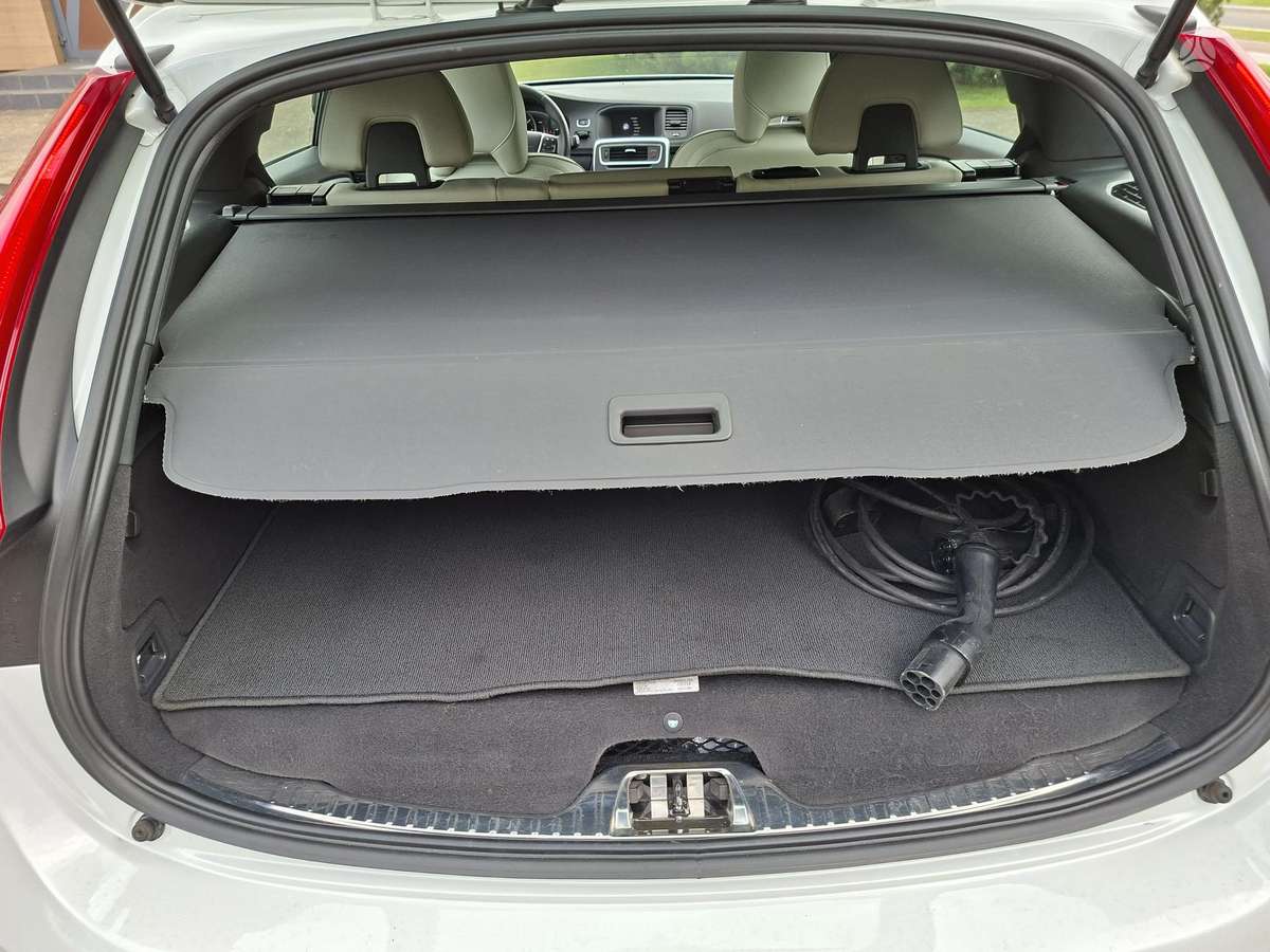 Volvo V60, 2.4 l., Универсал