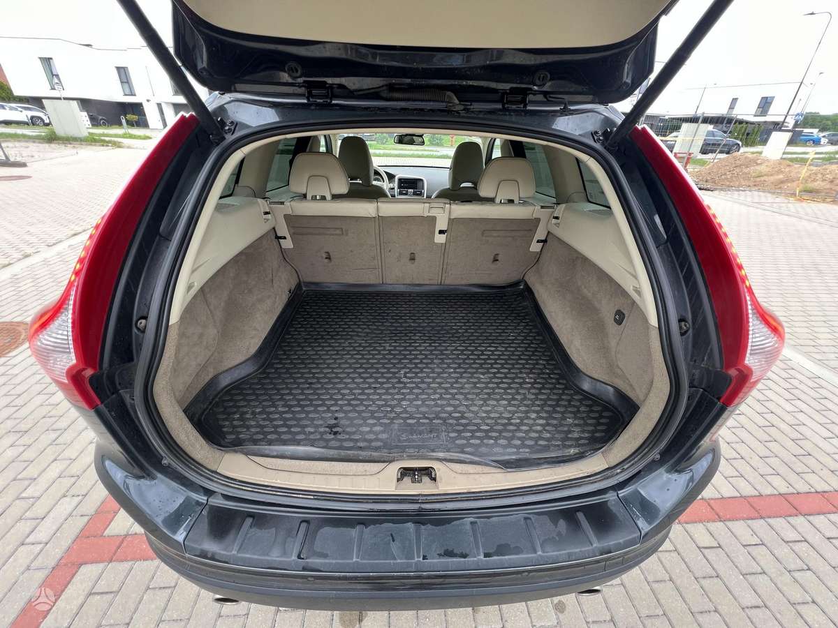 Volvo XC60 - 11