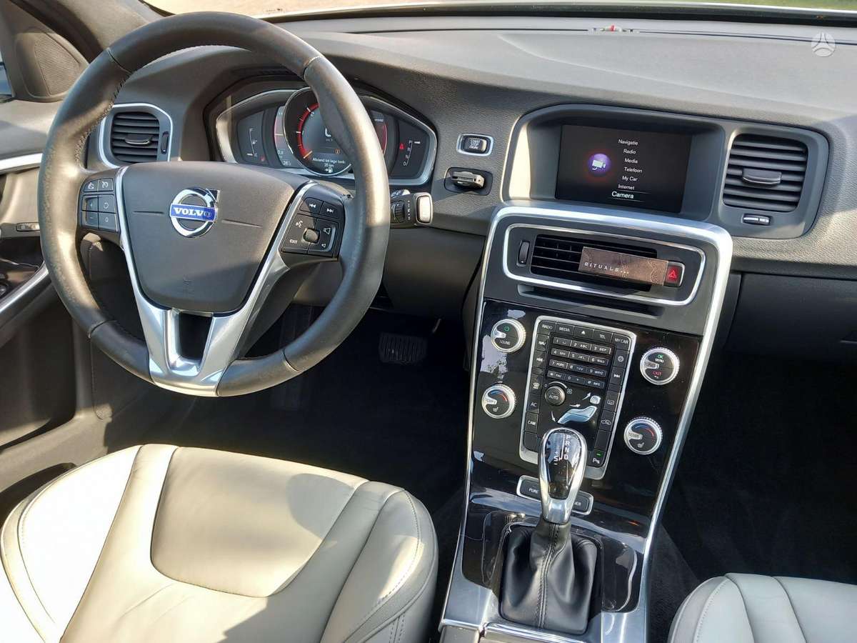 Volvo V60, 2.4 l., Универсал