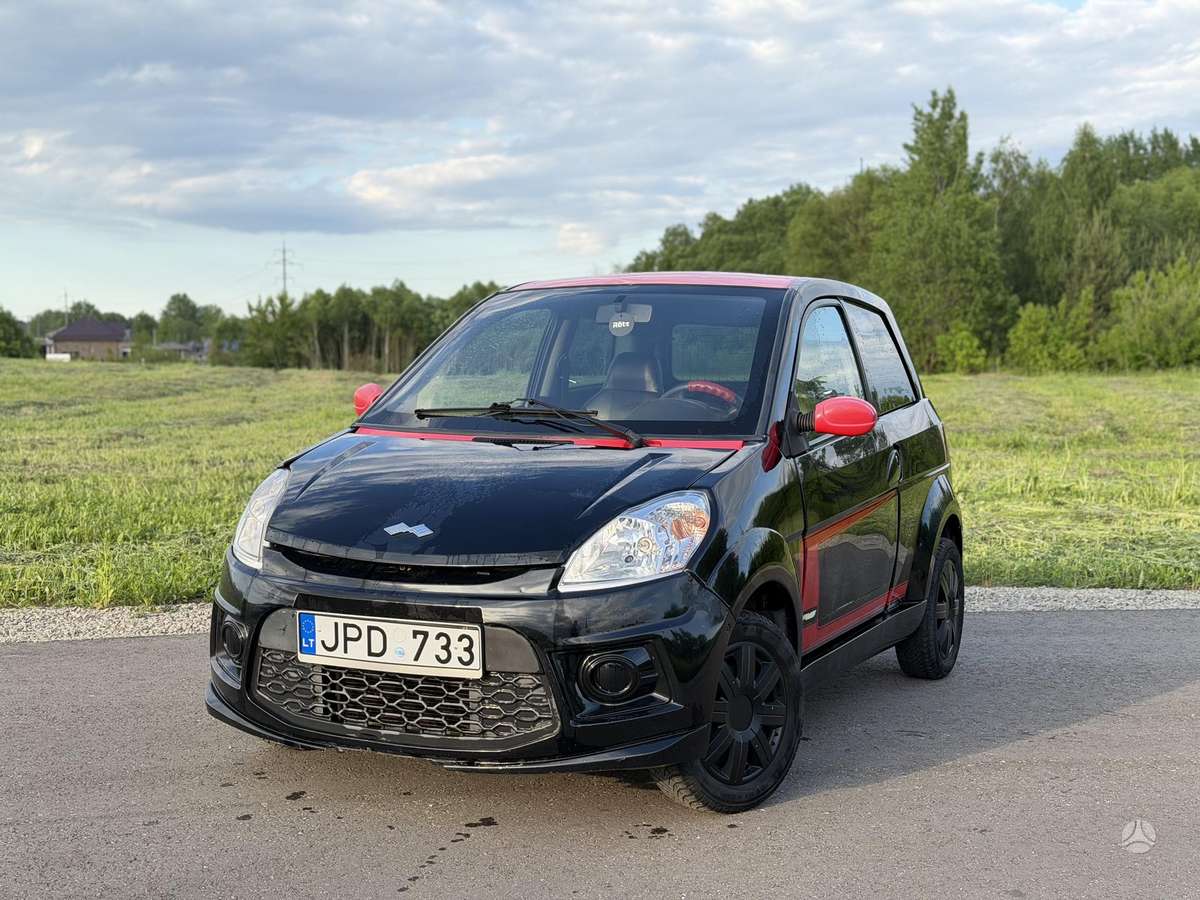 Ligier ixo, 0.5 l., hatchback