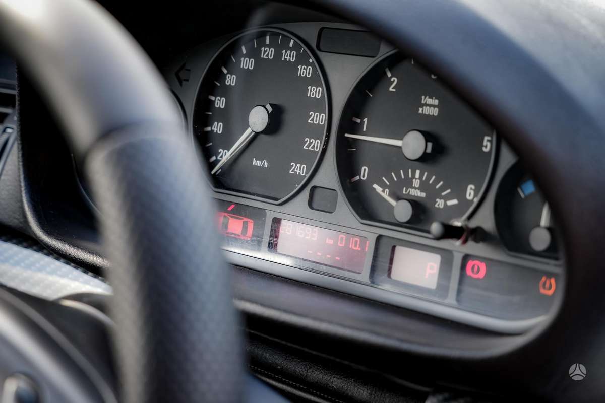 BMW 330, 2.9 l., universalas