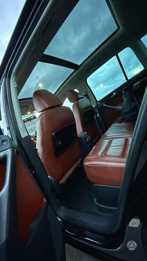 Volkswagen Tiguan - 5