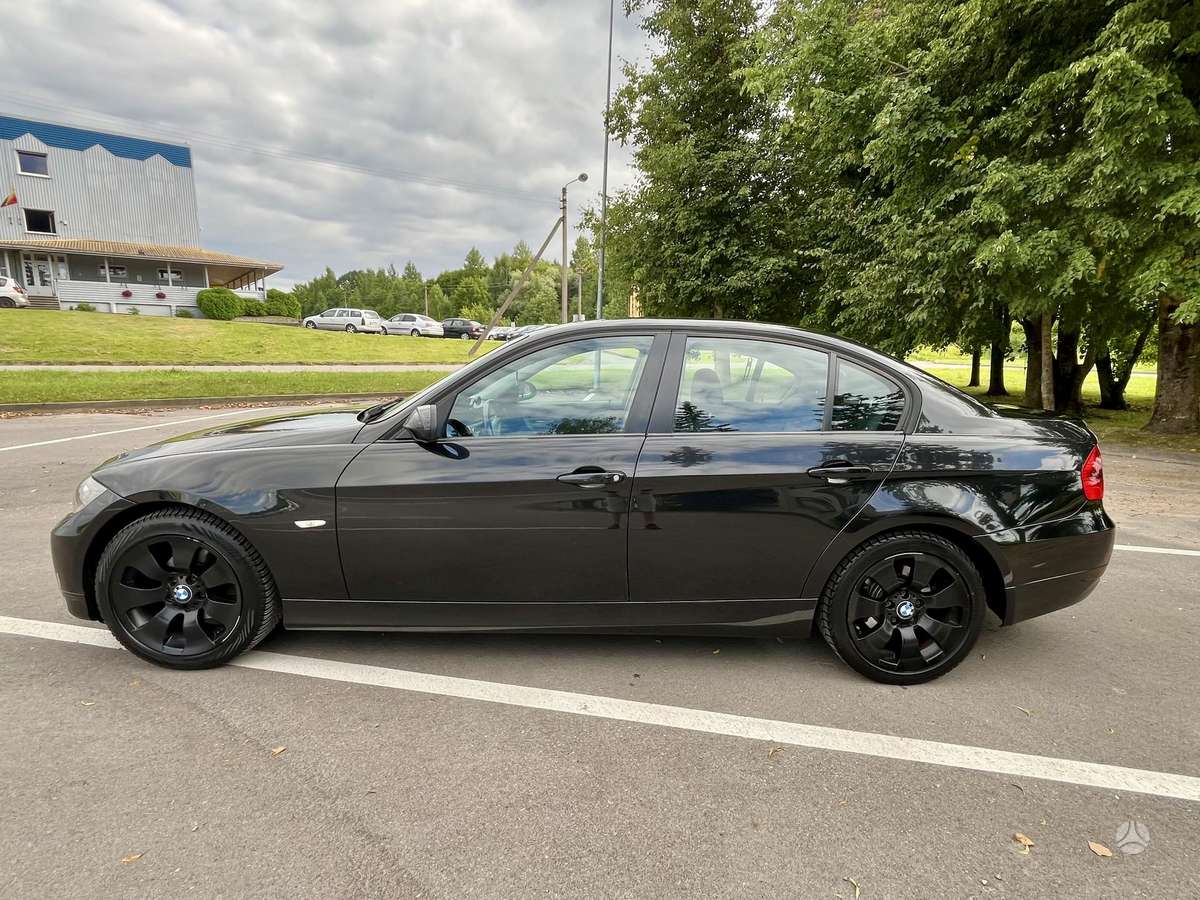 BMW 320, 2.0 l., Седан