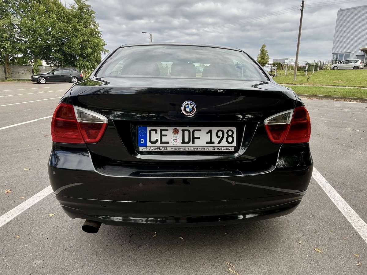 BMW 320, 2.0 l., Седан