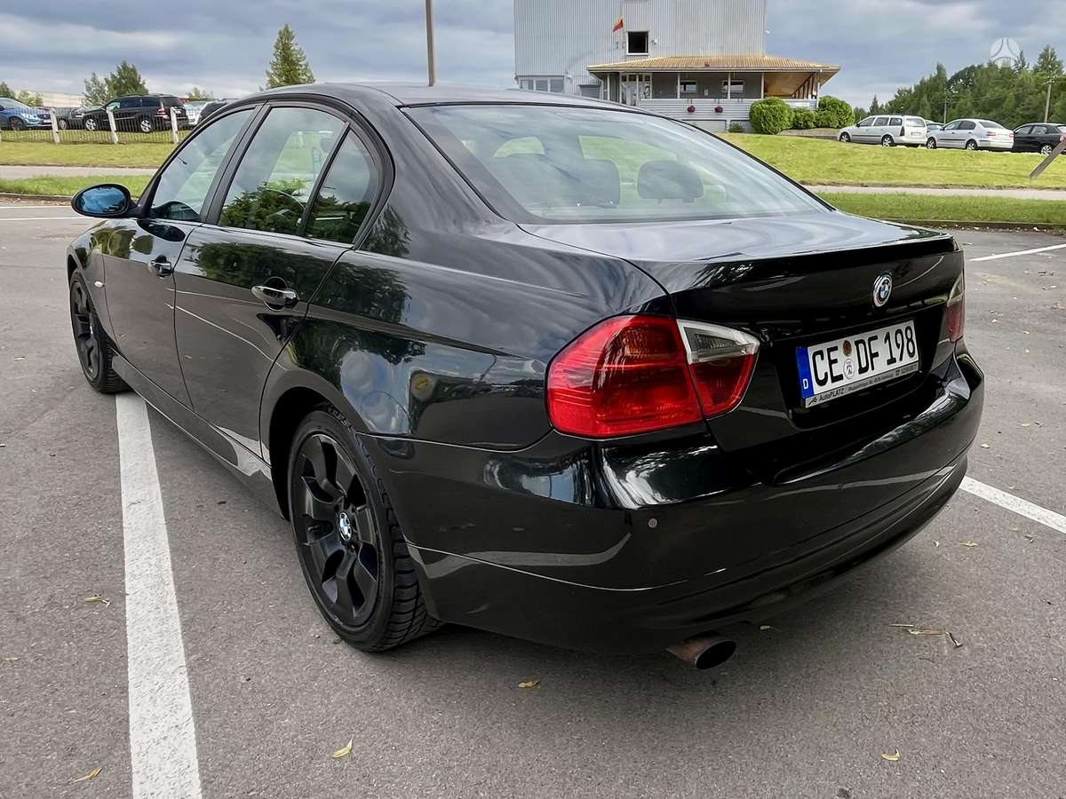 BMW 320, 2.0 l., Седан