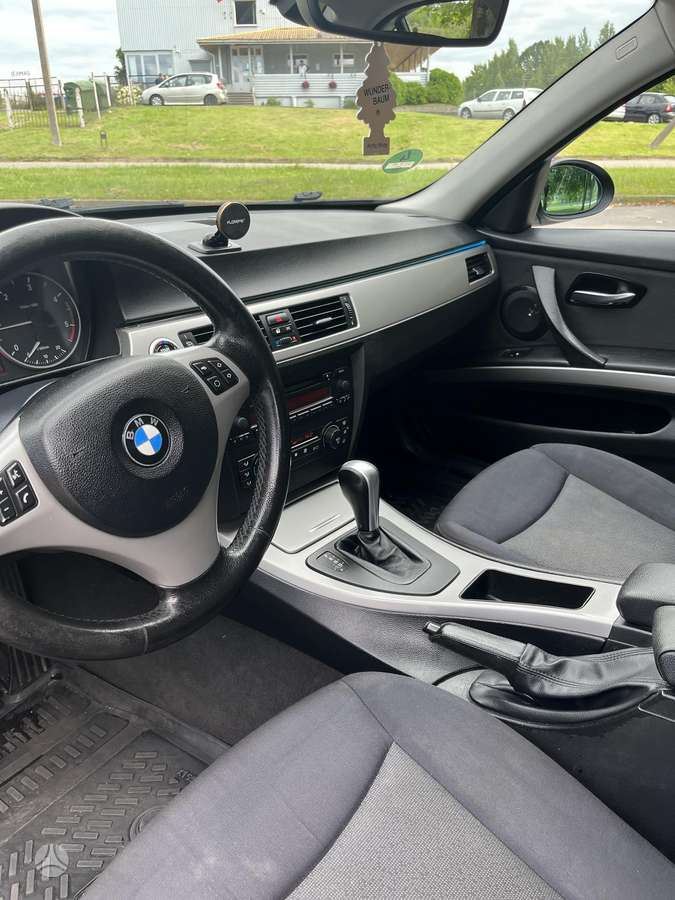 BMW 320, 2.0 l., Седан