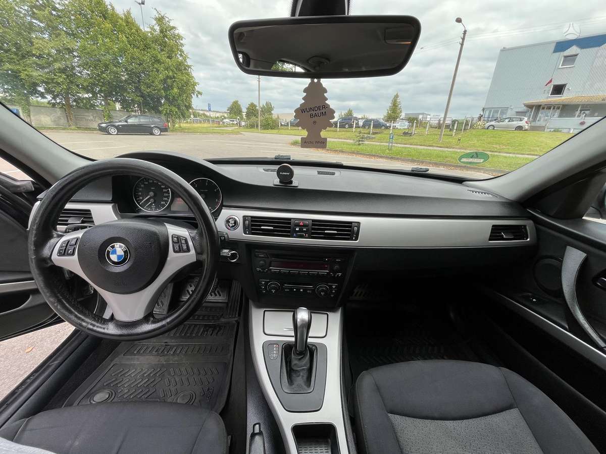 BMW 320, 2.0 l., Седан