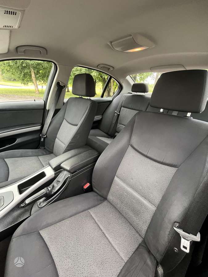BMW 320, 2.0 l., Седан