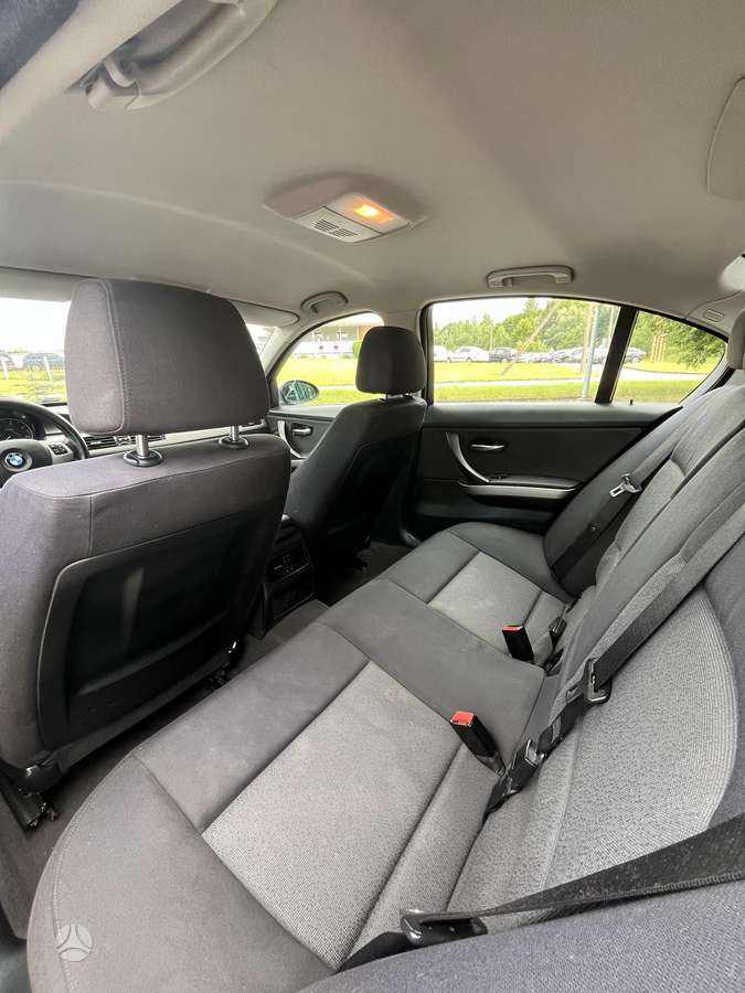 BMW 320, 2.0 l., Седан