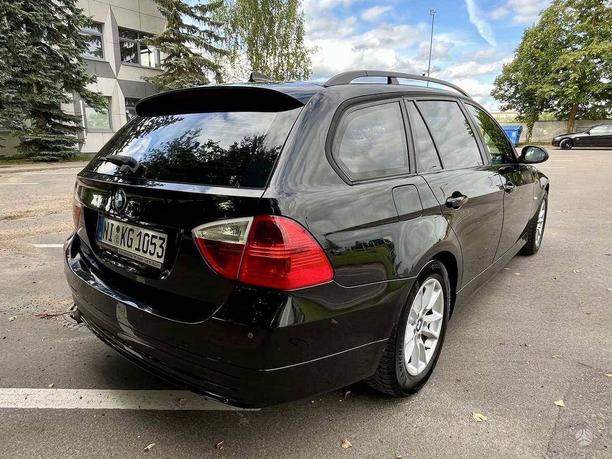 BMW 320, 2.0 l., wagon