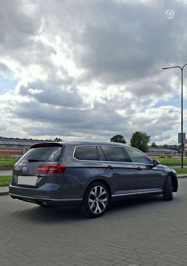 Volkswagen Passat, 2.0 l., Универсал