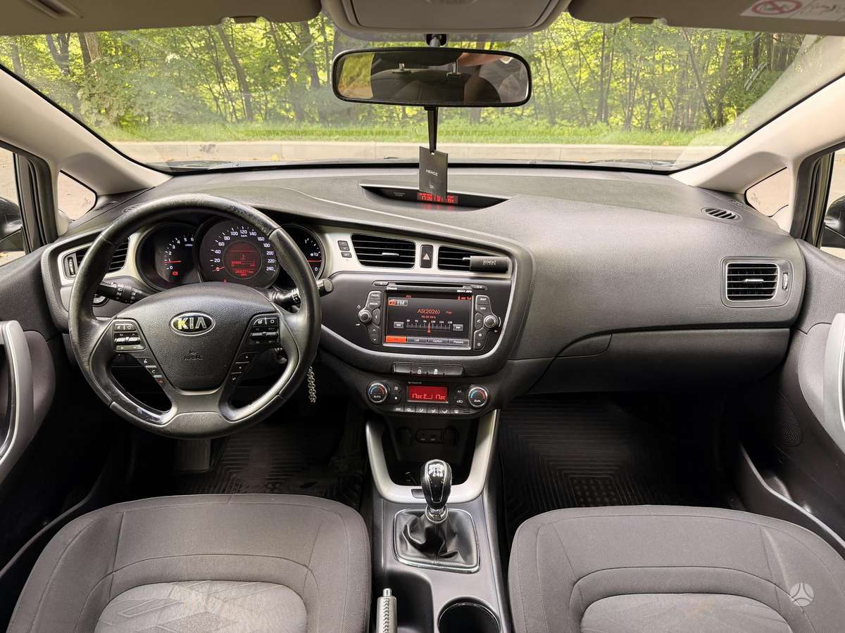 Kia Ceed, 1.6 l., hatchback