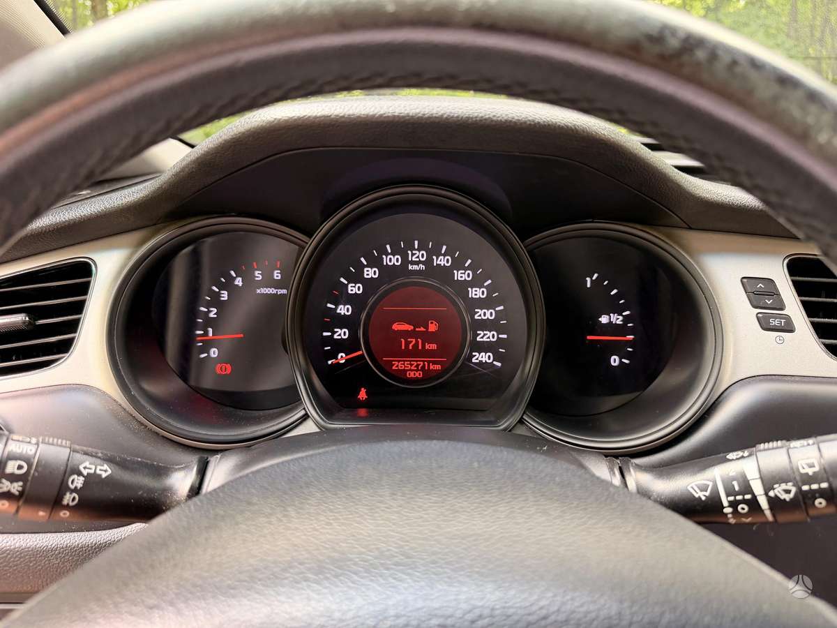 Kia Ceed, 1.6 l., Хэтчбек