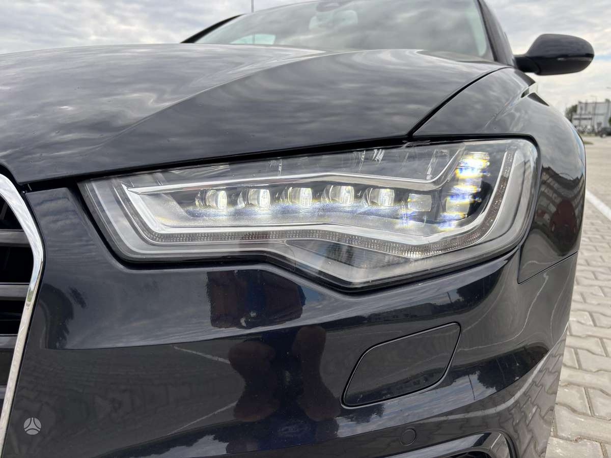 Audi A6, 3.0 l., universalas