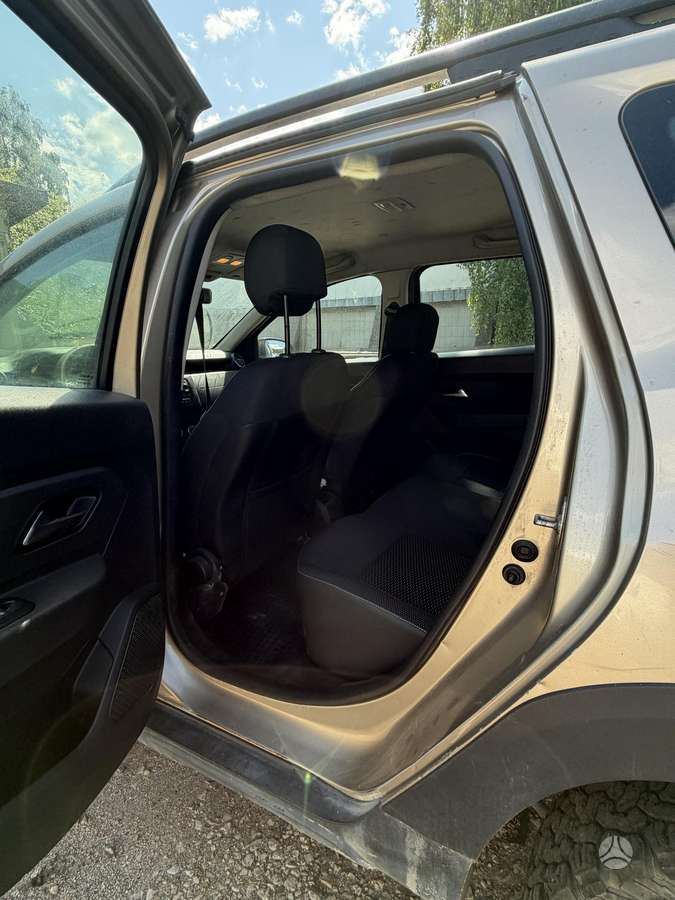 Dacia Duster, Внедорожник / Кроссовер